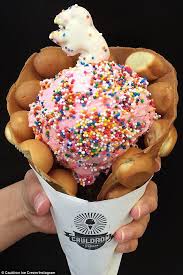 Ditch The Cronuts And Nutella Shakes Puffle Cones Have Arrived Waffle Ice Cream Bubble Waffle Cold Desserts