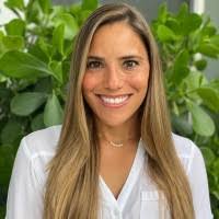 Bridget Davidson's Instagram, Twitter & Facebook