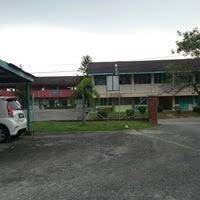 Pada 2009, sekolah menengah teknik sungai buloh memiliki 414 pelajar lelaki dan 145 pelajar perempuan. Kolej Vokasional Sungai Buloh General College University
