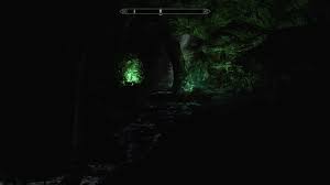 I have a similar problem at the bleak falls sanctum golden claw door. Glowing Mushrooms In Bleak Falls Barrow Glowing Mushrooms Natural Landmarks Landmarks