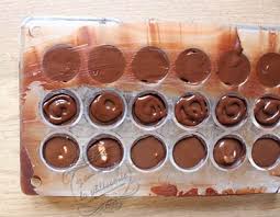 Chocolats Maison Ganache Et Noisette Methode Facile Et Rapide Il Etait Une Fois La Patisserie