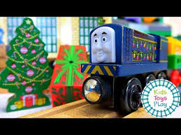 Thomas the train backpack & little golden book. Thomas Engine The Missing Christmas Decorations Thomas And Friends Full Episodes Season 17 Youtube