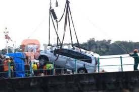 Get the kenya news updates, discussions and other. Saving Mariam And Amanda Photos From The Retrieval Of The Likoni Ferry Tragedy Tragedy Ferry Photo