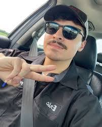 Erik Sarabia's Instagram, Twitter & Facebook