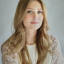 Tina Rowden's Instagram, Twitter & Facebook