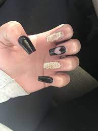 Black And Gold Nails Valentine Nails Gold Nails Acrylics Black Nails Heart Nails Nail Designs Gold Nails Gold Acrylic Nails Valentines Nails