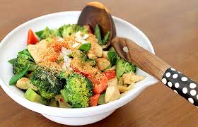 Hähnchen eignet sich perfekt für die low carb küche. Low Carb Rezept Asiatisches Kokos Gemuse Mit Hahnchenbrust