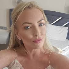 Does anybody know who the guy the guy is in the white van with a speaker-  collecting scrap metal etc? I keep hearing him and can't get to the door in  time