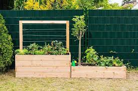 Welche kosten muss man rechnen? Hochbeet Alfred Mit Sichtschutz Create By Obi Hochbeet Rankhilfe Selber Bauen Hochbeet Selber Bauen