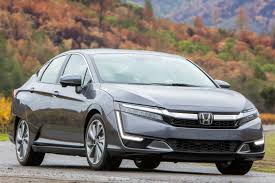 Its overall range is 340 miles. Test Drive Review 2018 Honda Clarity Plug In Hybrid While Tesla 3s Are On The Way The Clarity Is In Showrooms Now For A Lot Less Cash Carcentric