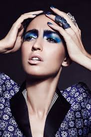 (never did that out of fear that something will happen to my eyes) i usually splash a lot of water in my eyes and clear the kajal with an unused towel. How To Remove All Kinds Of Makeup Stains From Clothes Vogue India