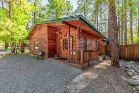 With fewer than 8,000 residents, it's more than the perfect small mountain town. Ed Swain Photography Story Book Cabins Unit 28