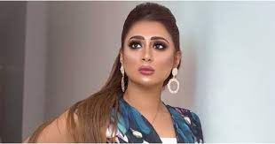 شيماء سبت تتعرض لموقف محرج والجمهور يتهمها بمرض الشهرة فما القصة فيديو earrings hoop earrings jewelry