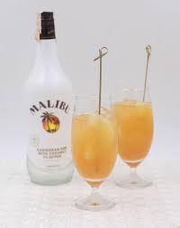 20 rum drinks that will make you feel like you're on a tropical vacation even when you're not. Pineapple Grapefruit Coconut Rum Cocktail Casa Veneracion