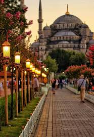 43 Best Winter Destinations To Enjoy Christmas Holiday Istanbul Turkei Reisen Und Istanbul