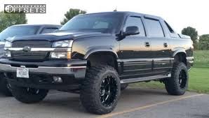 2005 chevrolet avalanche moto metal mo962 rough country suspension lift 6 custom offsets 2005 chevrolet avalanche moto metal