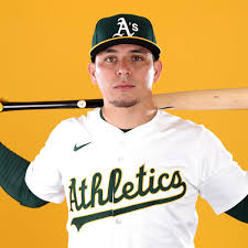 Atléticos de Oakland | Luis Urías ya entrena con su nuevo equipo; así su  contrato en la MLB - AS México