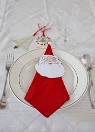 Visuel de la célèbre héroïne ladybug sur les serviettes en papier, le personnages préféré de votre fille, de votre fils et de leurs amis. Pliage De Serviette Pour Noel Des Idees Magnifiques Pliage Serviette Papier Noel Pliage Serviette Noel Pliage Serviette Papier