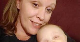 Kelly Cottrell's Instagram, Twitter & Facebook