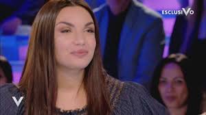 Oltre 700mila like in circa 24 ore per il post di elettra lamborghini che ricorda ai fan l'uscita del suo ep. Chi E Elettra Lamborghini Eta Marito Vita Privata E La Musica Chiechiera It