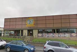 West yorkshire police said the incident at the alphabet zoo play centre, on cemetery road, involved one single male and there were no . Major Incident At Bradford Play Centre Alphabet Zoo Uk News Express Co Uk