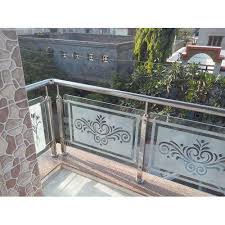 Glass railing available for stairs, decks, and balcony. Silver Ss And Glass Stainless Steel Glass Balcony Railings Rs 1200 Running Feet Id 19893413255