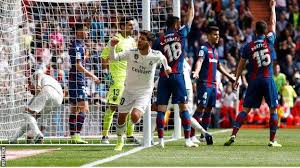 Gareth bale got his first real madrid goal in 578 days to put real madrid ahead early in the first half, but levante came out strong after the break and. Real Madrid 1 2 Levante Lopetegui Under Pressure After Fourth Loss In Five Games Bbc Sport