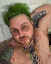 Should I dye my hair green?