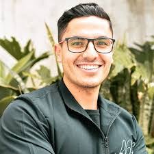 David Arango's Instagram, Twitter & Facebook