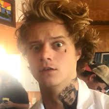 Andrew pankow, pankow's father, is a doctor. 1 947 Curtidas 5 Comentarios Rudy Pankow Brazil Rudypankowbr No Instagram Eu Realmente Nao Consigo Explicar Isso M Pankow The Pogues Actors