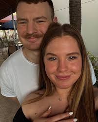 Cora Mcneil's Instagram, Twitter & Facebook