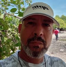 Eusebio Nieves's Instagram, Twitter & Facebook