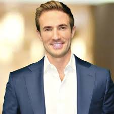 Jared Moriarty's Instagram, Twitter & Facebook