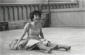 Ganadora del oscar a mejor actriz de reparto en el año 1961 por su. Rita Moreno Documentary Acquired By Roadside Attractions Deadline