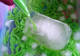 Tekan diatas wadah yang berisi air es, angkat dan tiriskan. Cara Membuat Cendol Kanji Resep Cara Membuat Cendol Nikmat Dan Segar Resep Makanan Bayi Resep Minuman Resep Salsa Room