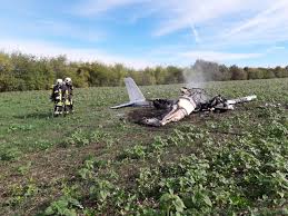 Die polizei thüringen bestätigte nun, dass beide passagiere. Alkersleben Thuringen Vermutlich Zwei Tote Bei Leichtflugzeugabsturz Welt