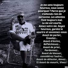 Courte Citation Sur Le Sourire Et La Joie De Vivre Veridique Garder Le Sourire La Vie Est Courte Citation