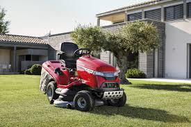 Honda offers superb quality and superior value built to last. Honda Ride On Lawnmowers Ireland