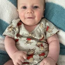 Jobs for 25-year-olds with limited work history and benefits