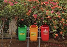 Anda harus membuang sampah tepat pada waktunya agar tidak menumpuk. Tempat Pembuangan Sampah Sementara Fasilitas Pengumpul Sampah Sementara