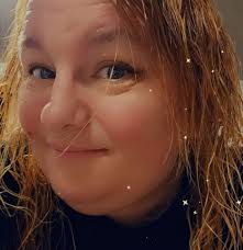 Can a crushed egg with a chick inside be saved?