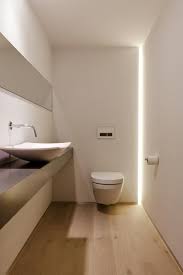 Faretti led gesso da incasso ultrasottile per cartongesso, bastano solo 15 mm per incassarlo. Illuminare Un Bagno Cieco Con Strisce E Faretti A Led