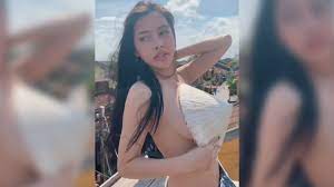 Vietnam woman apologizes after taking flak for topless video in Hoi An |  Tuoi Tre News