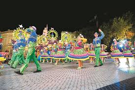 O habitual cortejo das marchas infantis, juvenis e seniores enche de cor, animação, música e coreografias harmoniosas o centro da cidade, atraindo. Marchas Populares A Historia De Como Tudo Comecou