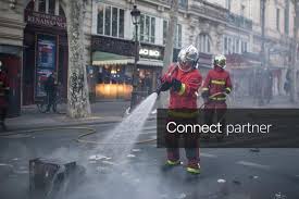 Licensable picture: Fresh clashes erupt in Paris as France protest arrests exceed 2,000