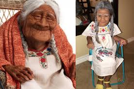 People Are Falling In Love With This Little Girl S Coco Costume Because It S Perfect