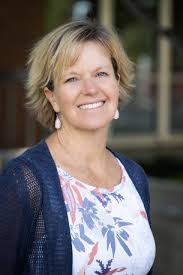 Stefanie Bryant's Instagram, Twitter & Facebook