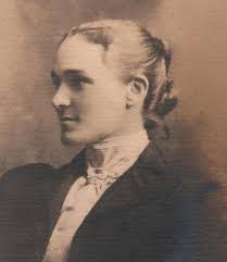 Mary Lenoir's Instagram, Twitter & Facebook