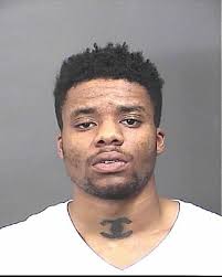 Teen gunned down outside Baytown apartments