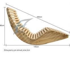 Schaukelstuhle Im Freien In 2020 Palettenmobel Im Freien Holzpaletten Mobel Liegestuhl Holz